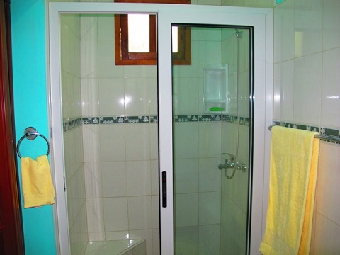 'Pradera Bathroom' Casas particulares are an alternative to hotels in Cuba.